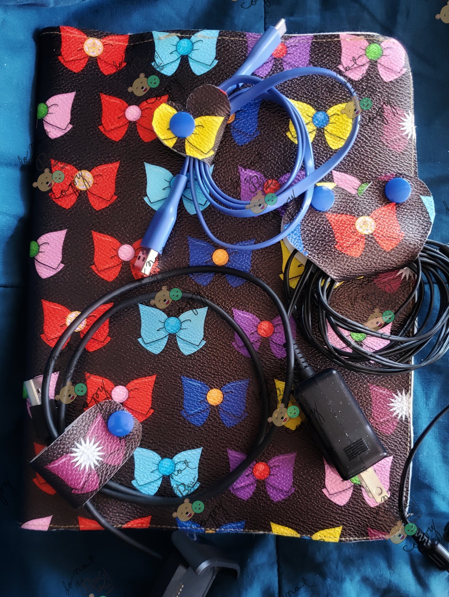 SM Black Background Bows